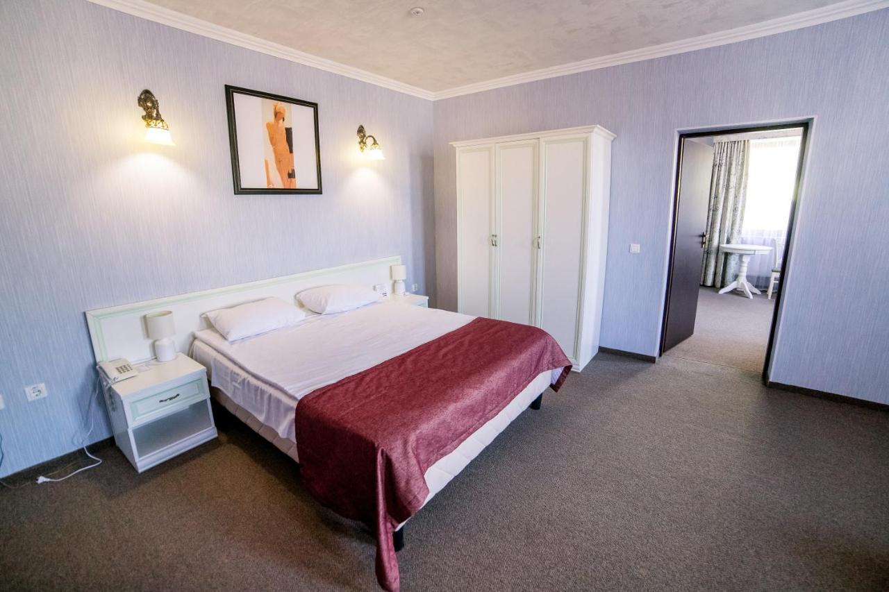 Hotel Solomiya Truskavets Ngoại thất bức ảnh