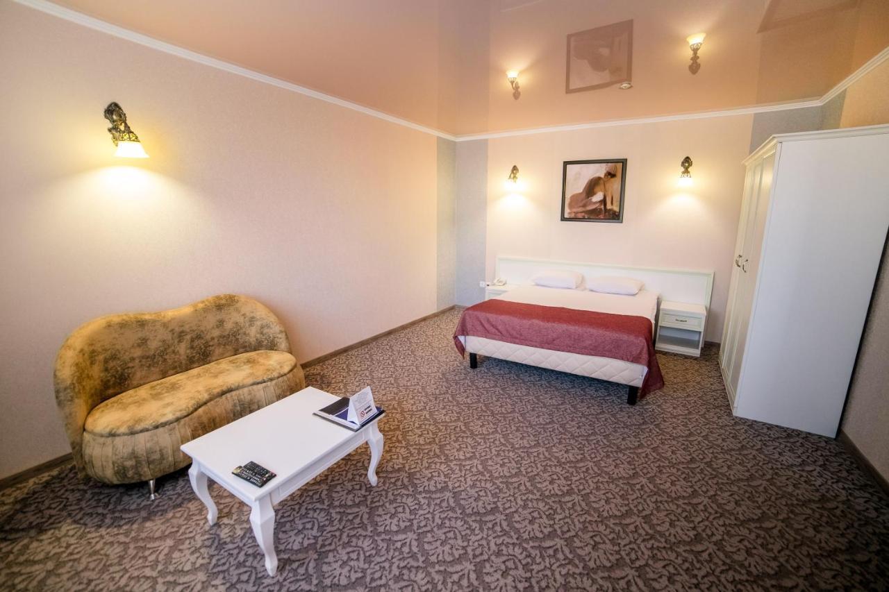 Hotel Solomiya Truskavets Ngoại thất bức ảnh