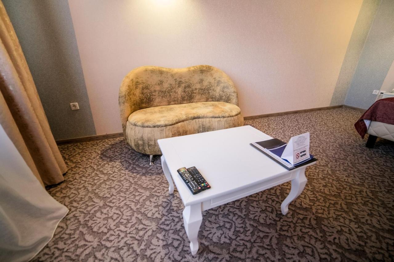 Hotel Solomiya Truskavets Ngoại thất bức ảnh