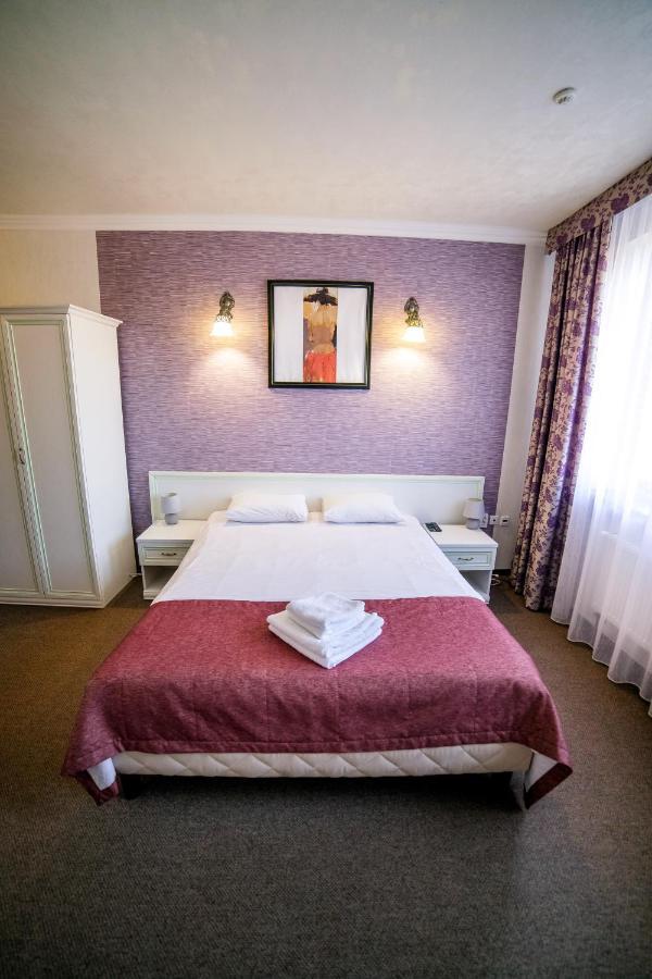 Hotel Solomiya Truskavets Ngoại thất bức ảnh
