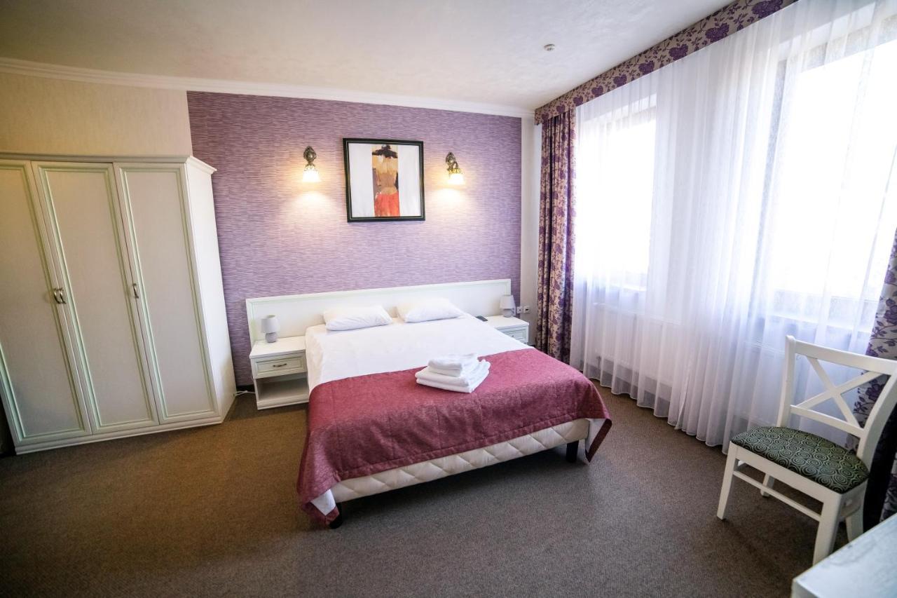 Hotel Solomiya Truskavets Ngoại thất bức ảnh