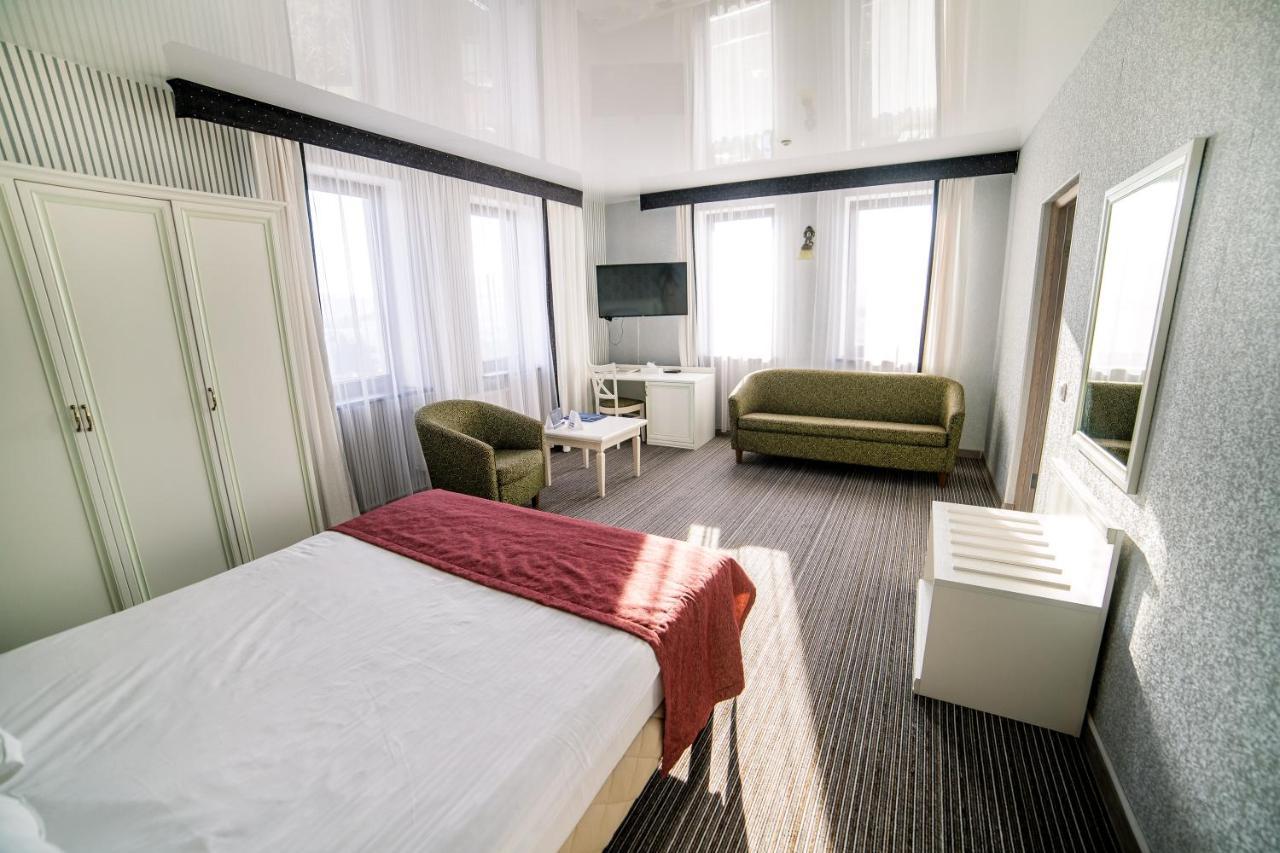 Hotel Solomiya Truskavets Ngoại thất bức ảnh